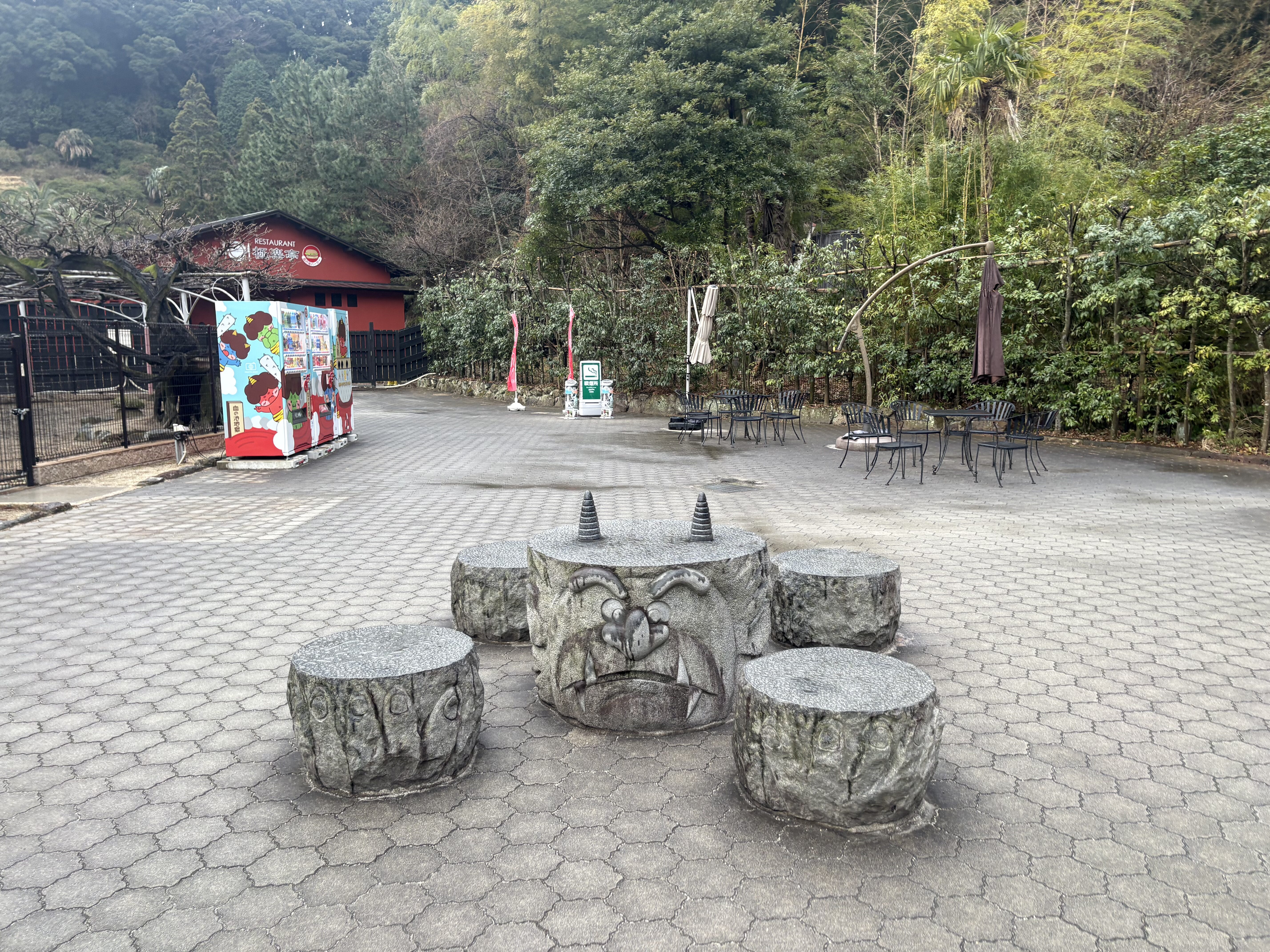 血の池地獄の場内にある休憩スペース